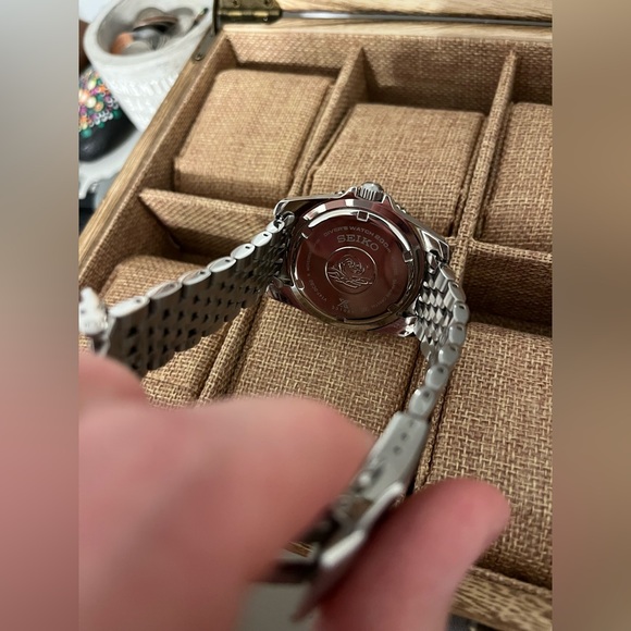 Seiko SNE573 with Uncle Straps Bracelet - Picture 3 of 4